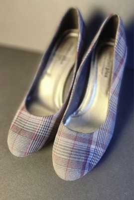 Comfort Plus by Predictions Shoes Heel Gray Plaid 6.5  Pump Slip