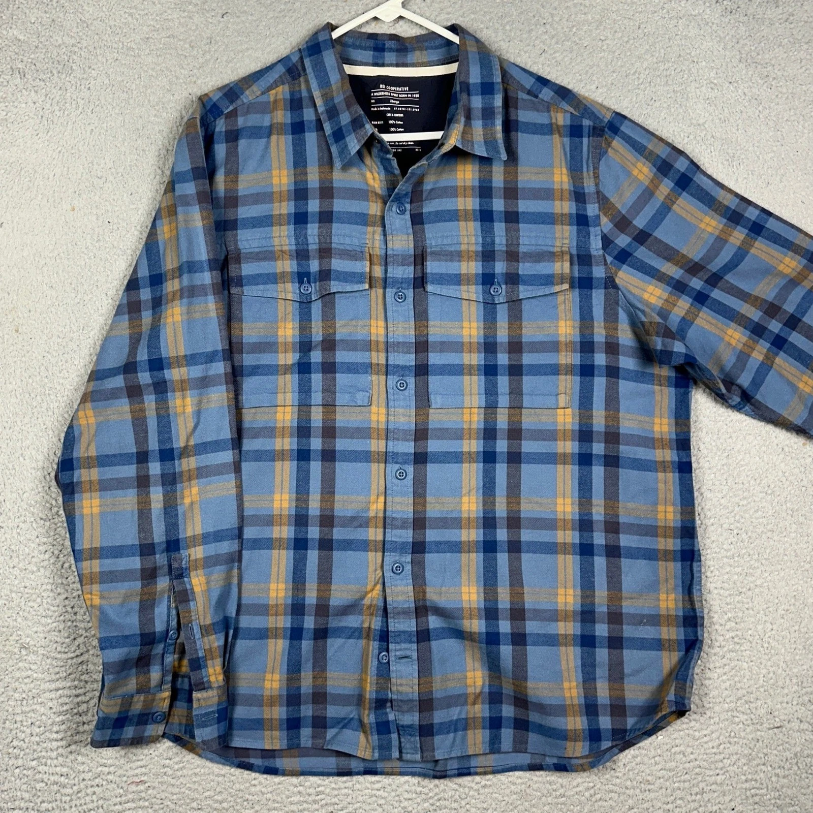 REI Cooperative Shirt Mens XL Blue Button Up Plaid Long Sleeve Flap Pocket EUC