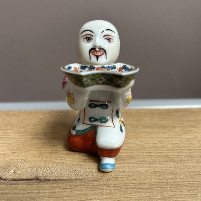 Herend Porzellan kniende chinesische Figur - 7 cm