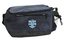 Paquete de seis bolsas refrigeradoras Busch Light marca personalizada azul real con correa para el hombro