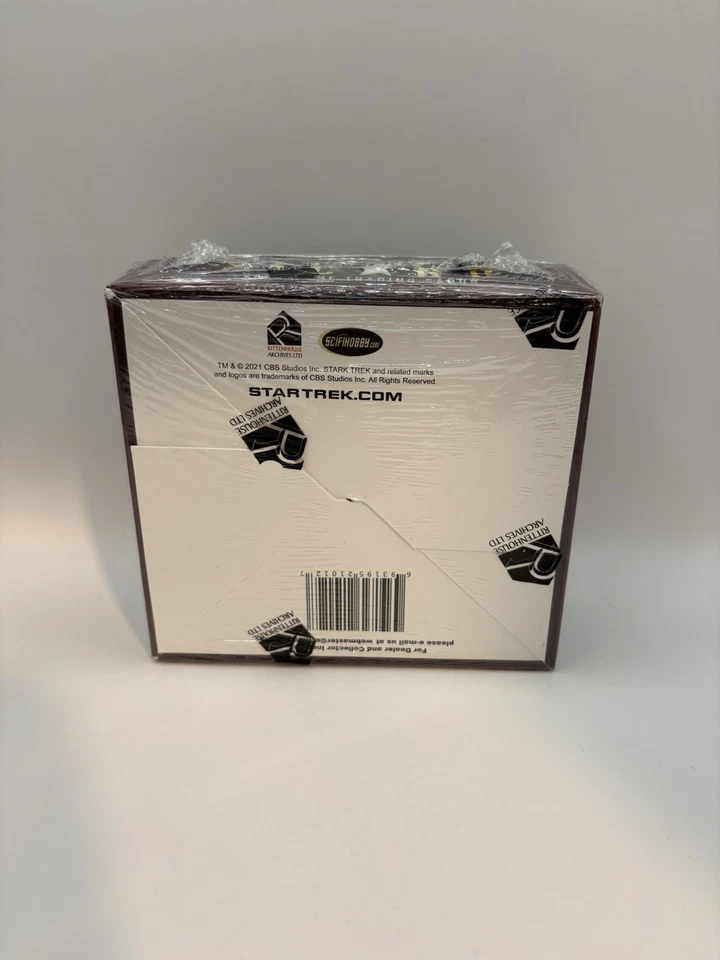 Star Trek Picard Season 1 Trading Cards Brand New and Factory sealed - Image 3 of 4