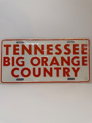 VTG TENNESSEE VOLUNTEERS BIG ORANGE COUNTRY STAMPED Metal License Plate (NIP)