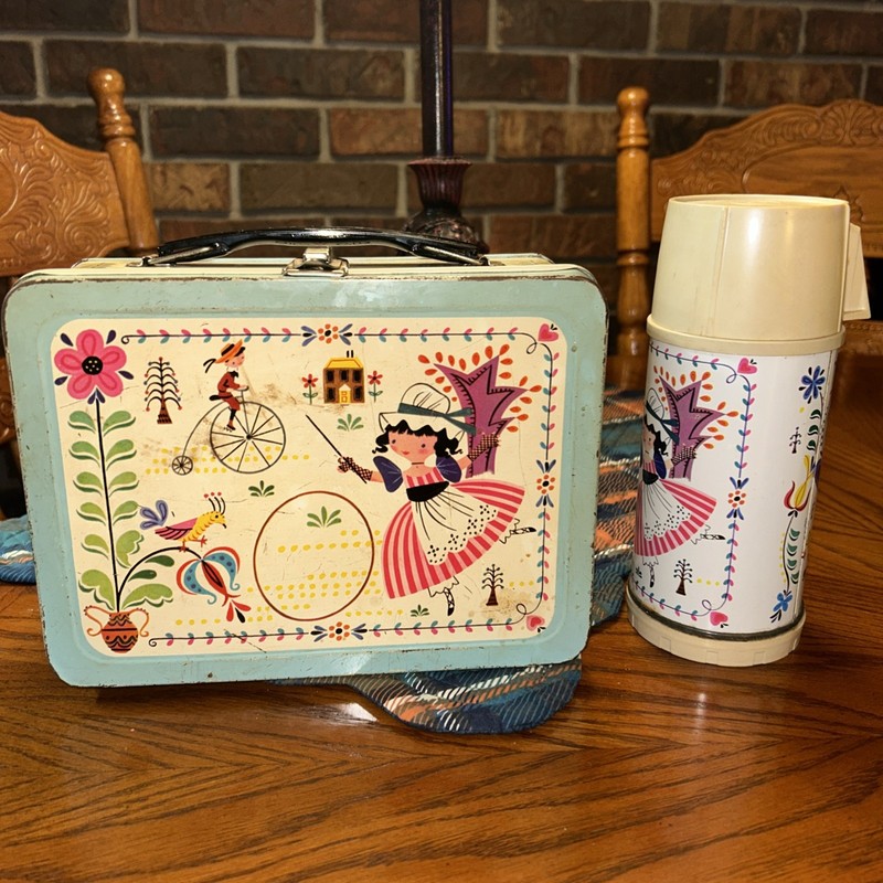Vintage LITTLE DUTCH MISS Lunchbox & Thermos - (1959)