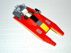 LEGO&reg; 5866 Creator Model Airport: Rotor Rescue Ages 6-12 2010 Retired 2012