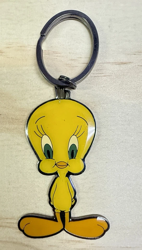 2000 Licensed Warner Bros. Taz Devil-Tweety Bird-Sylvester-Bugs Bunny Keychain - Image 3 of 4