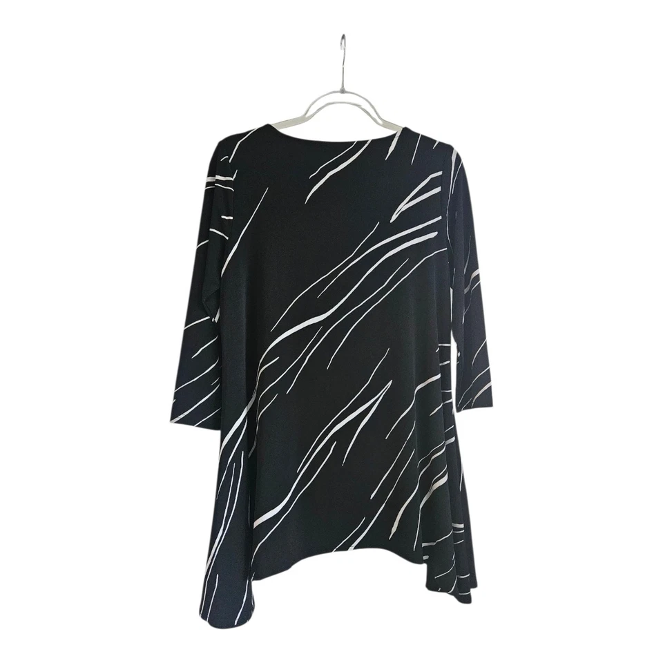 Top túnica Alfani para mujer SM asimétrica negra blanca elástica manga 3/4 abstracta Foto 2 de 4