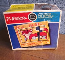 PLAYSKOOL Words to Match educational puzzle 1972 w/ box Spelling match-ups