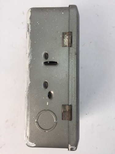 INTERMATIC TIME CONTROLS T104 24 HOUR DIAL TIME SWITCH 250VAC 2 HP 40 AMPS - Picture 7 of 8