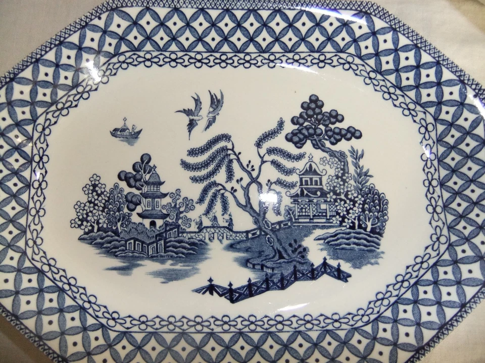 c4 Pottery Royal Staffordshire Ironstone by J.& G.Meakin - Willow - vintage - R7 - Image 2 of 4