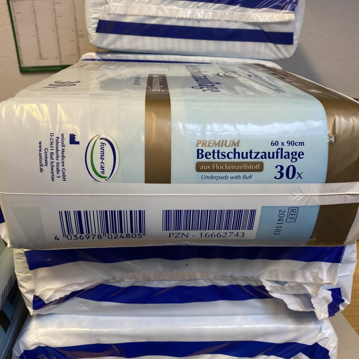 forma-care 30 Stück Bettschutzauflage aus Flockenzellstoff Premium 