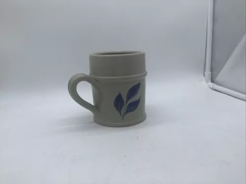 VINTAGE Williamsburg Pottery Salt Glaze stein Coffee Mug BLUE LEAF 