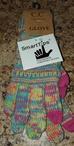 C.C Exclusive Multi Tone Touch Screen Cable Knit Gloves NWT 🤩 - Picture 3 of 10
