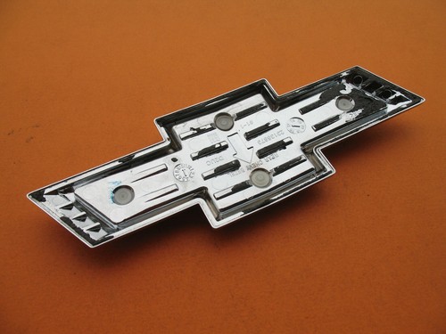 2018 2019 CHEVROLET EQUINOX REAR TRUNK BOW TIE EMBLEM LOGO BADGE SIGN 18 19 4948 - Bild 3 von 3