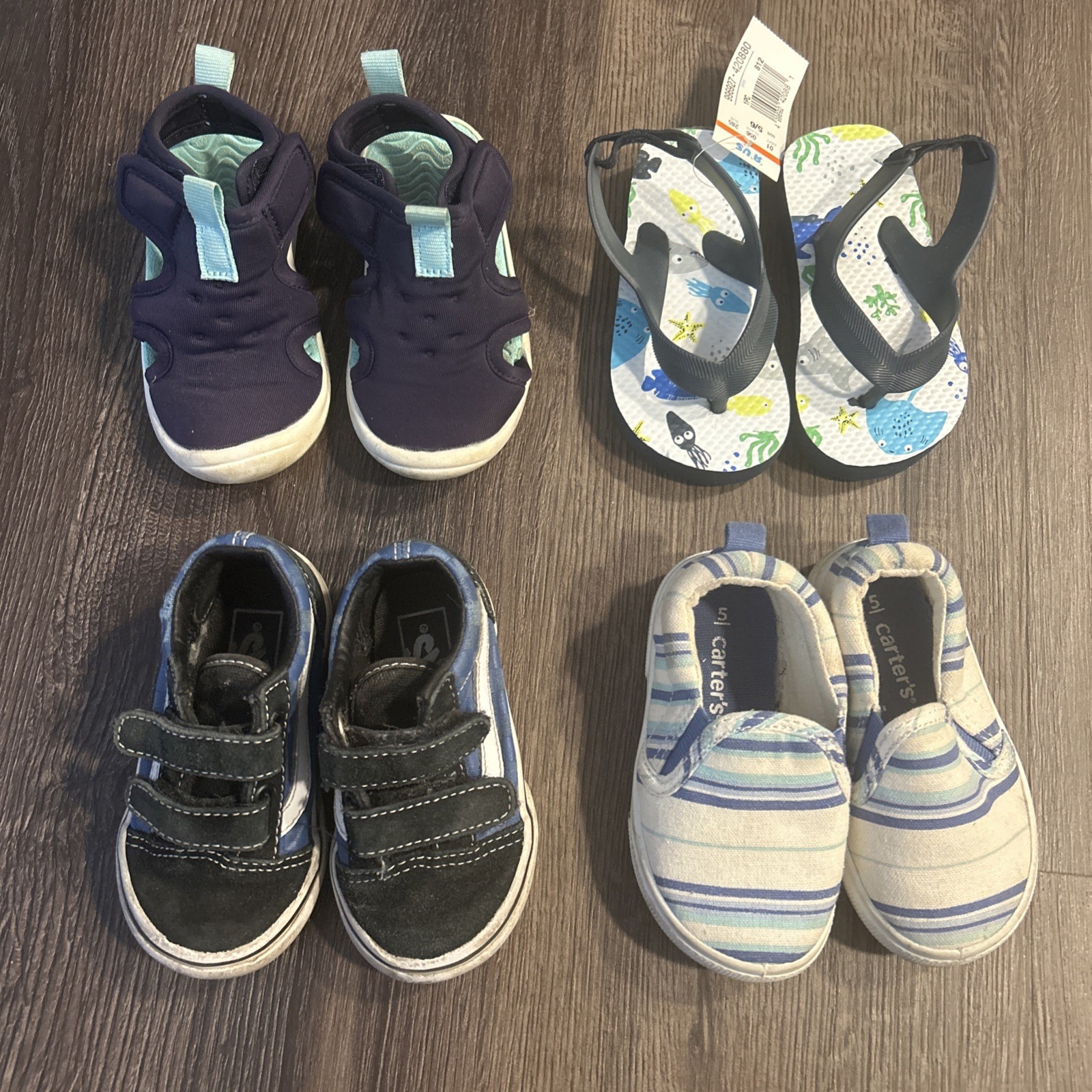 Lotto scarpe bambino bambino pacchetto di 4 taglia 5 casual sandali furgoni carter Cat&Jack