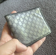 Gucci Black Leather Bifold Wallet with Logo Pattern, Credit Card Slots