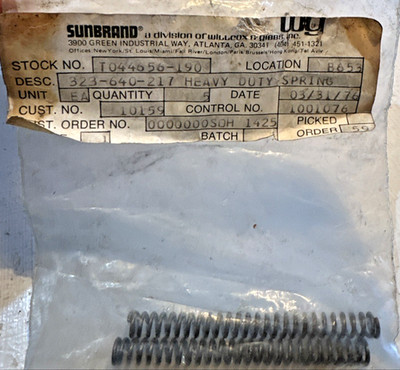Heavy Duty Sewing Machine Tension Retainer Springs 1976 Vintage 323-640 ...