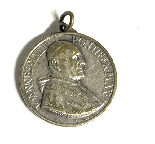 Holly Coin Pontifex Pope Rome Pendent - Picture 3 of 5