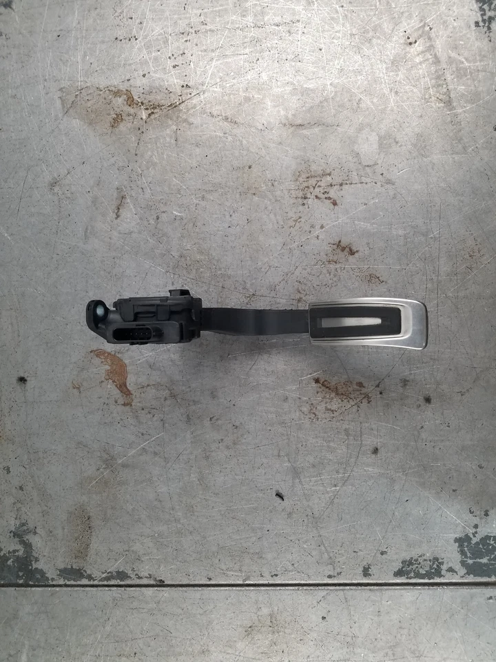 2013 Audi S4 Quattro B8 Throttle Pedal #5394 J7 - Image 2 of 4