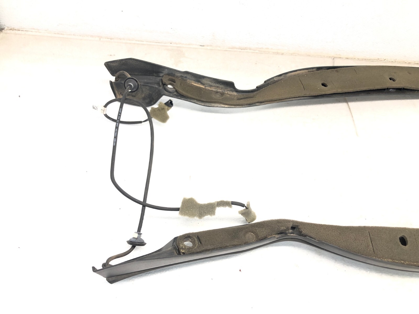 2017-2020 MASERATI LEVANTE REAR LIFTGATE TRUNK LID ANTI PINCH SENSOR X2 OEM
