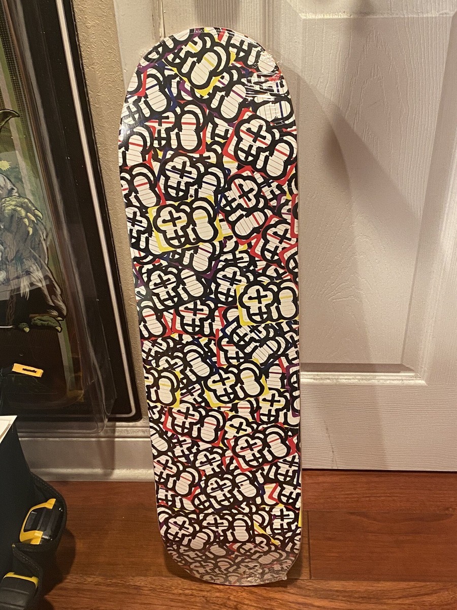MQ × LOW KEY SKATE DECK 8.0 Mini Map - MQ x Low Key Skateboard | MQUE