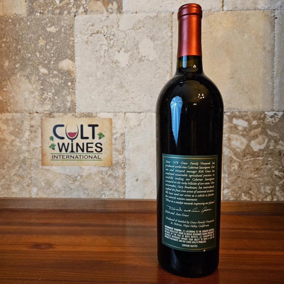 ST 93 pts. Grace Family Vineyards Cabernet Sauvignon 2007, vino del Valle de Napa Foto 2 de 3