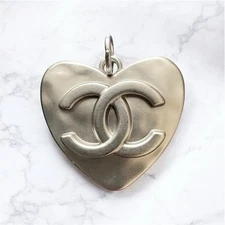 Chanel Zipper Pull Button Charm Vintage Silver Hammered look 24MM