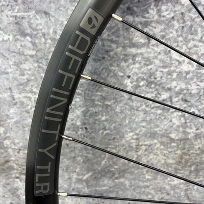 Bontrager Affinity TLR 700c Front Wheel Center Lock Disc Through
