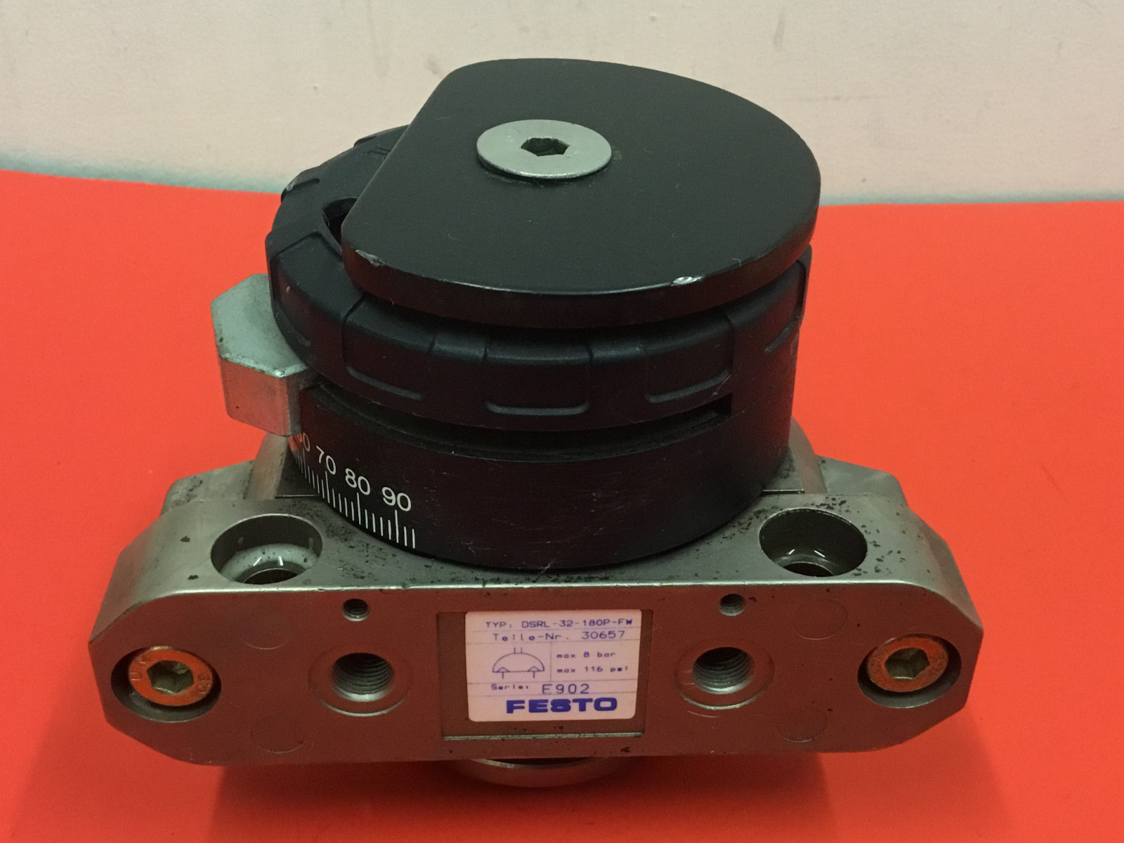 Festo - P/N: DSRL-32-180P-FW - Cylinder