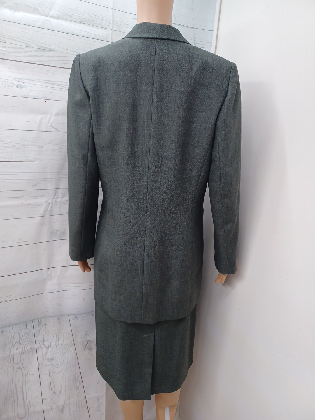 TA Travis Ayers Green/Olive Jacket Skirt Suit Set 2 Pc Sz 8