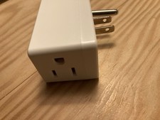 One Plug to 3-Outlet Adapter  USA Electrical Converter