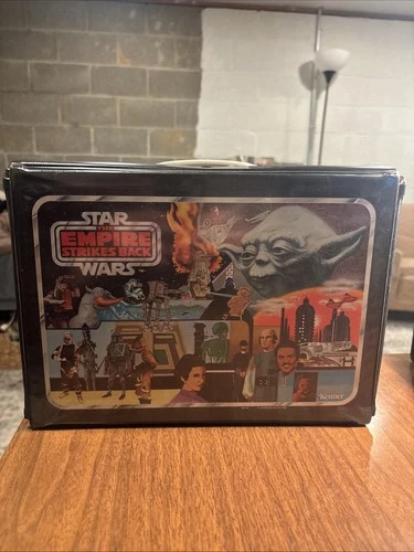 1980 Kenner Empire Strikes Back Vinyl Figure Case with Trays and Inserts vintage
