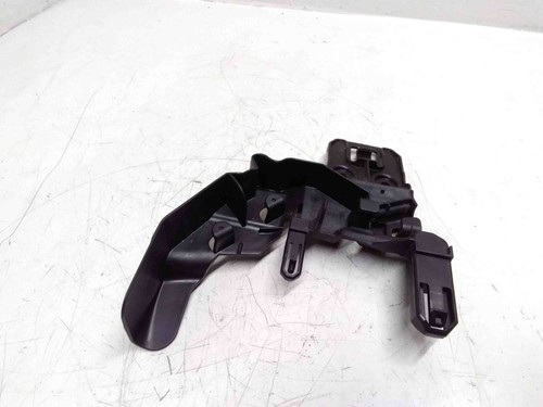 Mercedes-Benz C W205 Befestigung A2057230414 2.2 Diesel 150kw 2015 28689553