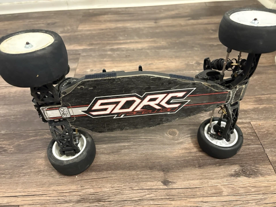 Полноприводный багги Schumacher Cougar LD3S с мотором крыла для хобби Esc 17,5 - Изображение 3 из 4