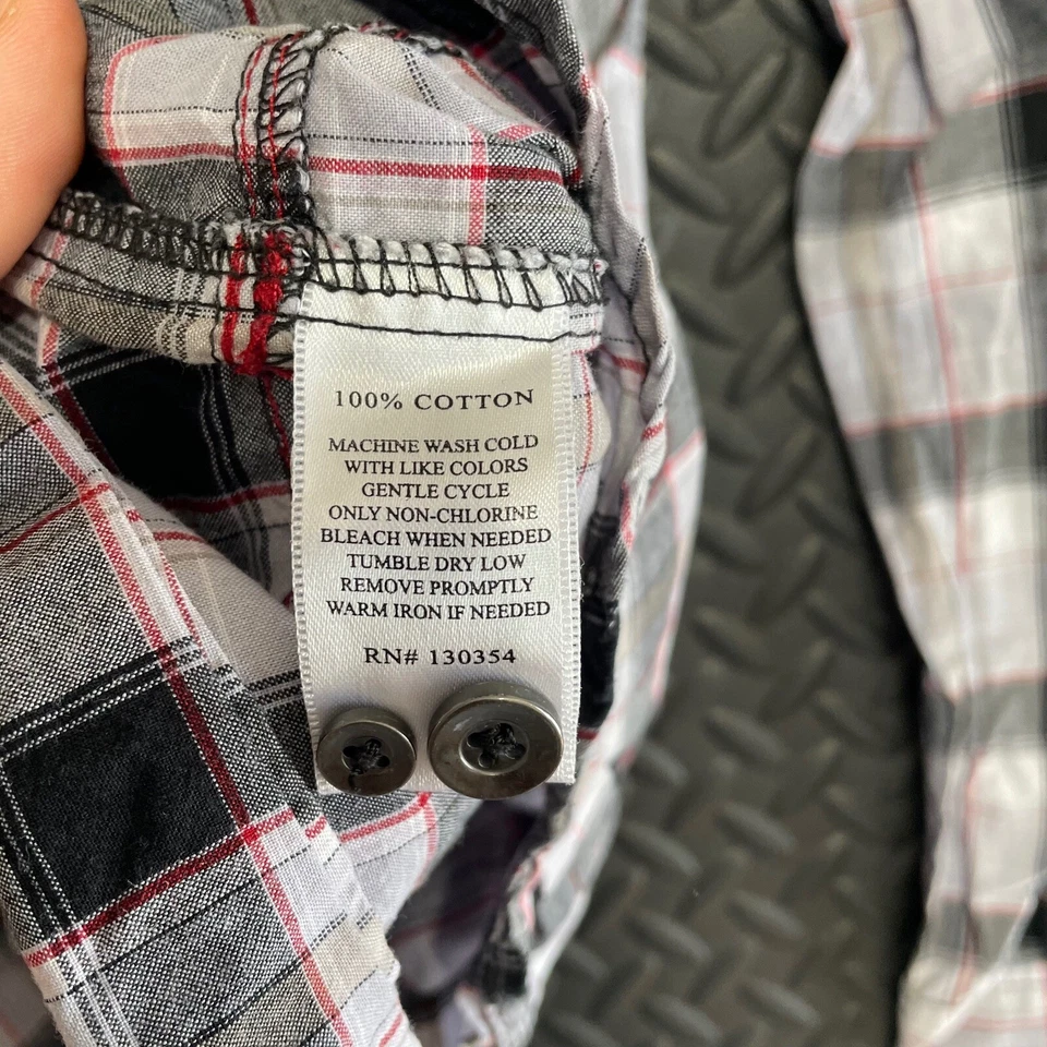 Camisa informal a cuadros con botones negra gris roja Threads & Heirs para hombre talla M Foto 4 de 4
