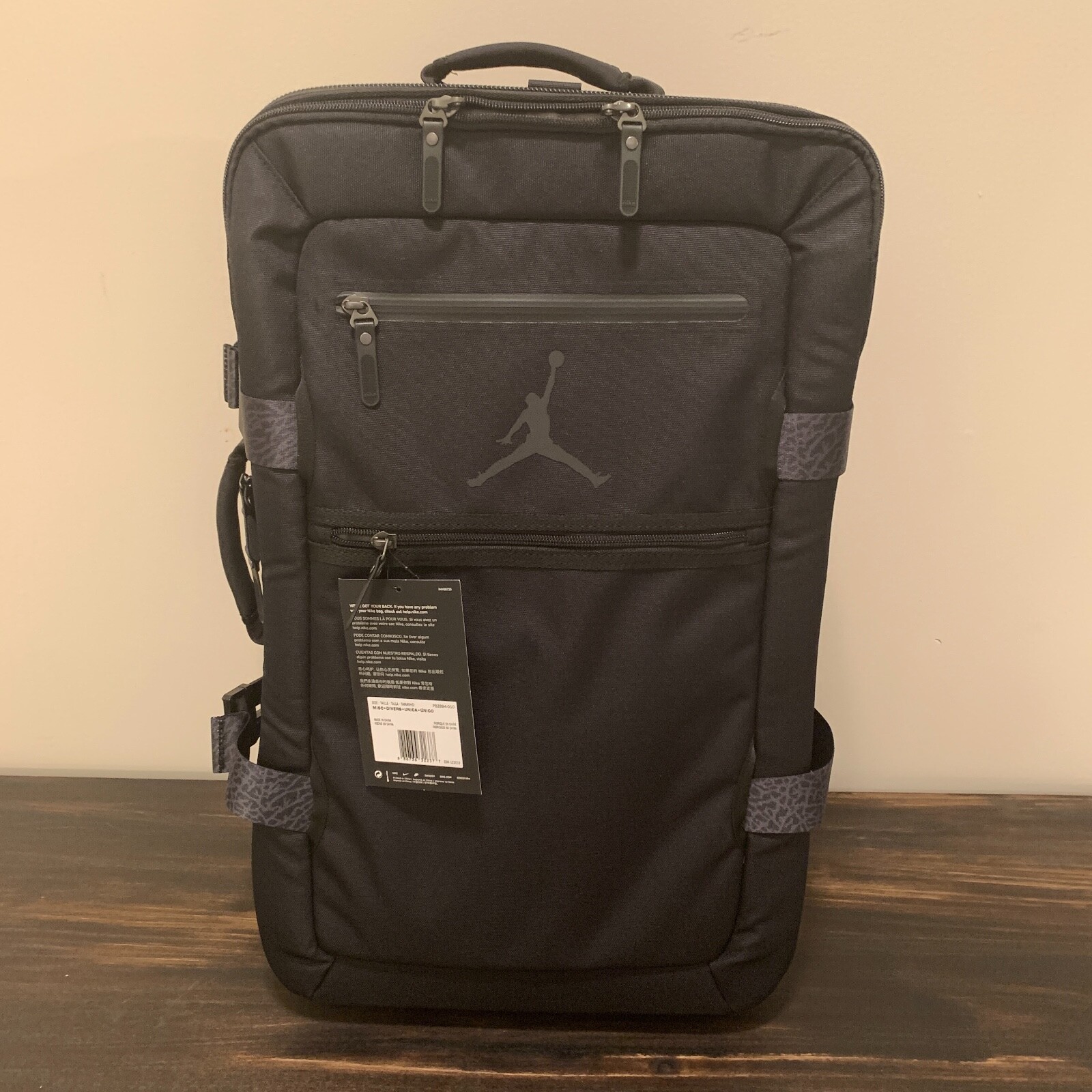nike fiftyone49 large roller bag