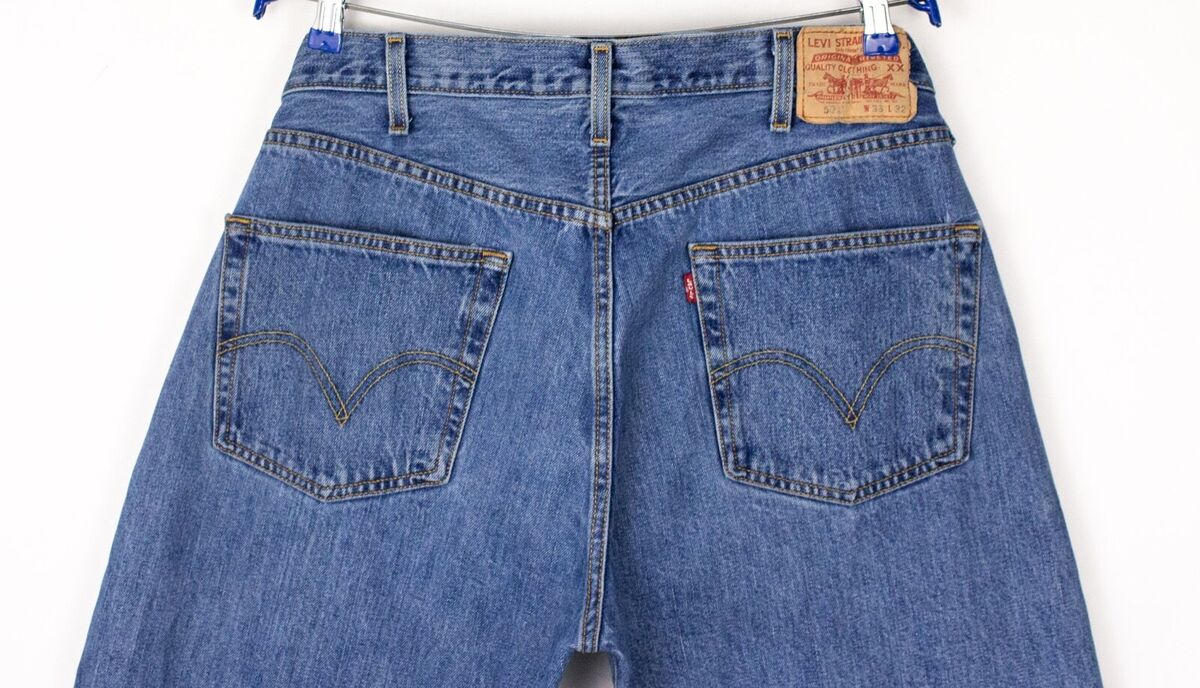 LEVI'S STRAUSS & CO Men 501 Straight Leg Jeans Size W38 L32 LEVI'S STRAUSS & CO Men 501 Straight Leg Jeans Size W38 L32