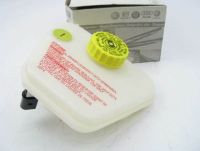 NEW AUDI A8 D3 4E BRAKE FLUID RESERVOIR MASTER CYLINDER 4E0611301A