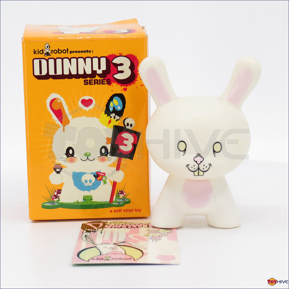 Kidrobot Dunny 2006 Series 3 - Bunnywith by Alex Pardee 3-inch