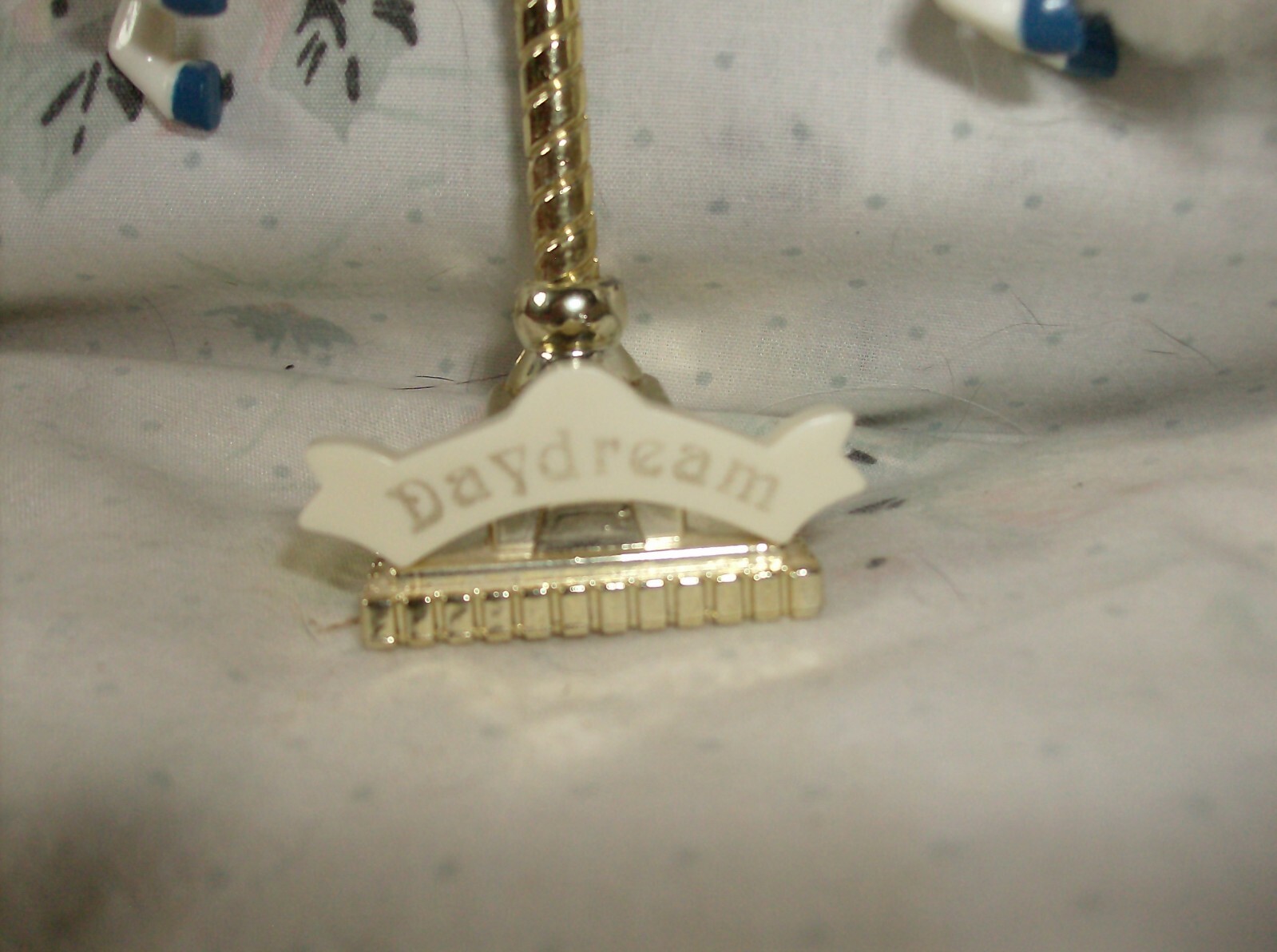 Picture 3 of 5