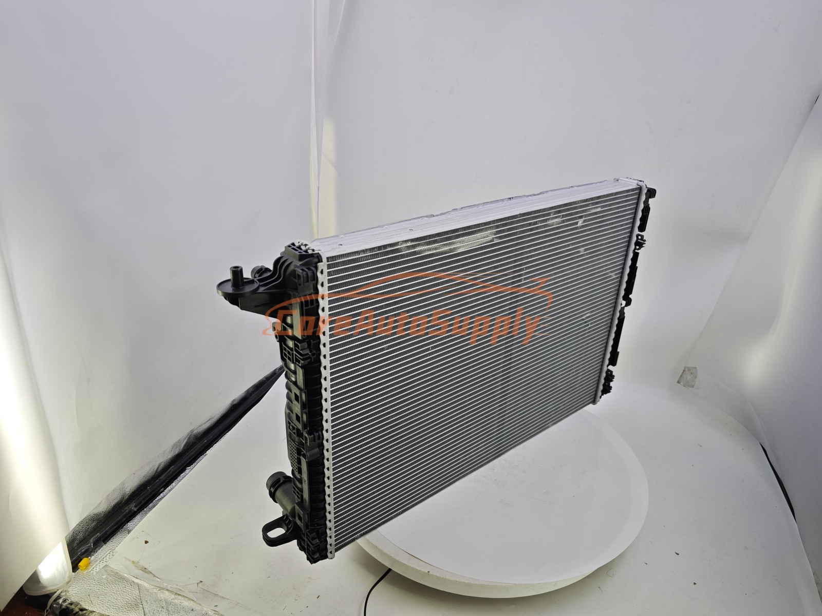 For 2019-2024 Lamborghini Urus Engine Motor Water Radiator Cooler 4M0121251M NEW