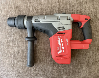 Milwaukee M18 FUEL 1 9/16 in SDS-max Rotary Hammer Drill 2717-20 Tool Only