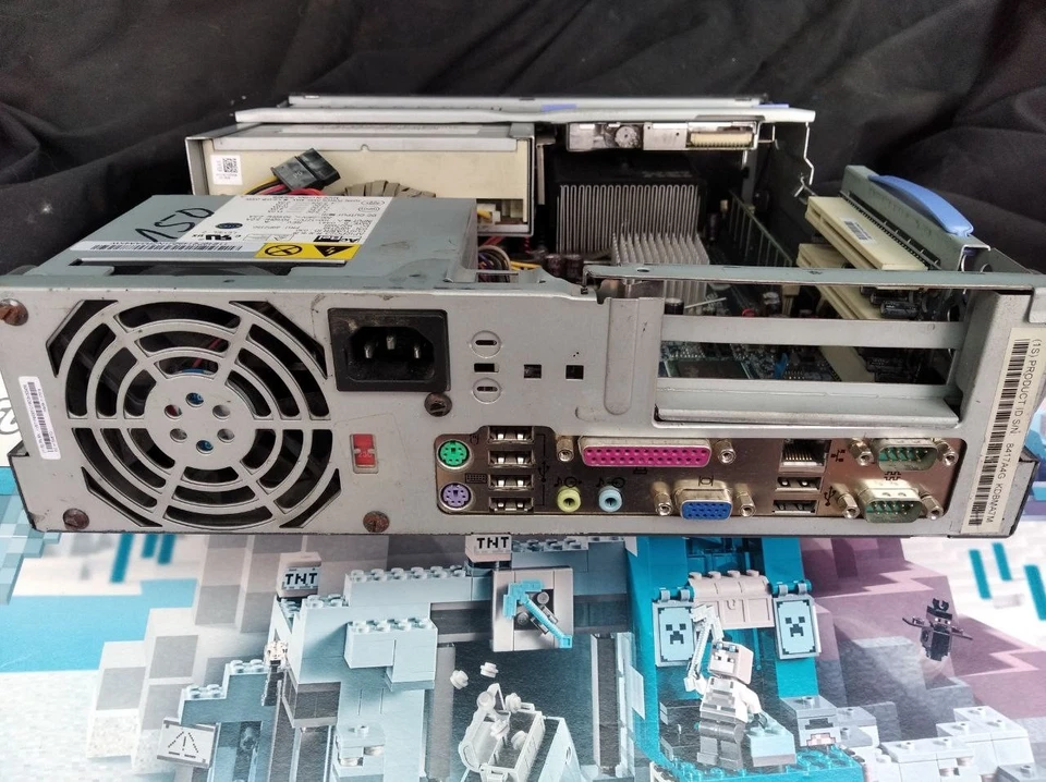 IBM ThinkCentre 8417-A4G (Intel 865G) Vintage PC, Working, No Top Cover - Image 2 of 4