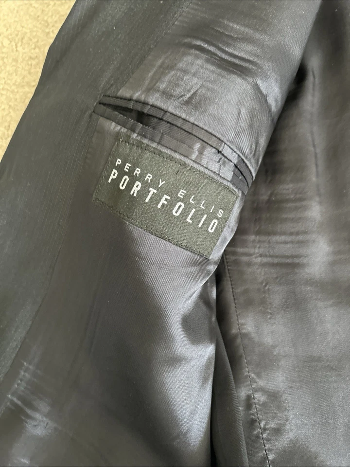 Perry Ellis 组合套装 40R 海军蓝 32 x 30 裤子 4 按钮细条纹良好 — 第 3/4 张图片