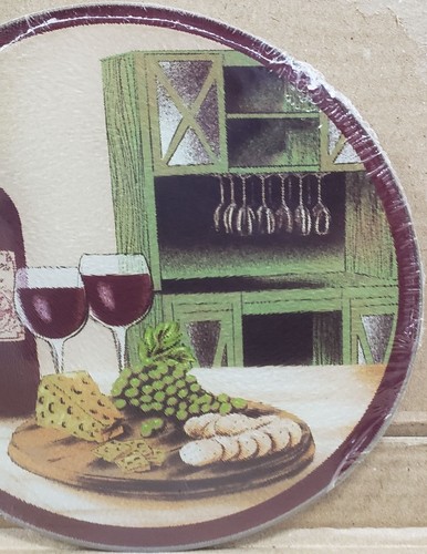 Glass Cutting Board/Trivet,8" Dia. Round, WINE BOTTLE,CHEESE,GLASSES & GRAPES,GR - Picture 5 of 6