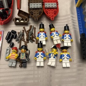 LEGO Pirates: Eldorado Fortress (6276) & LEGO Pirates: Harbor Sentry (6245) Read