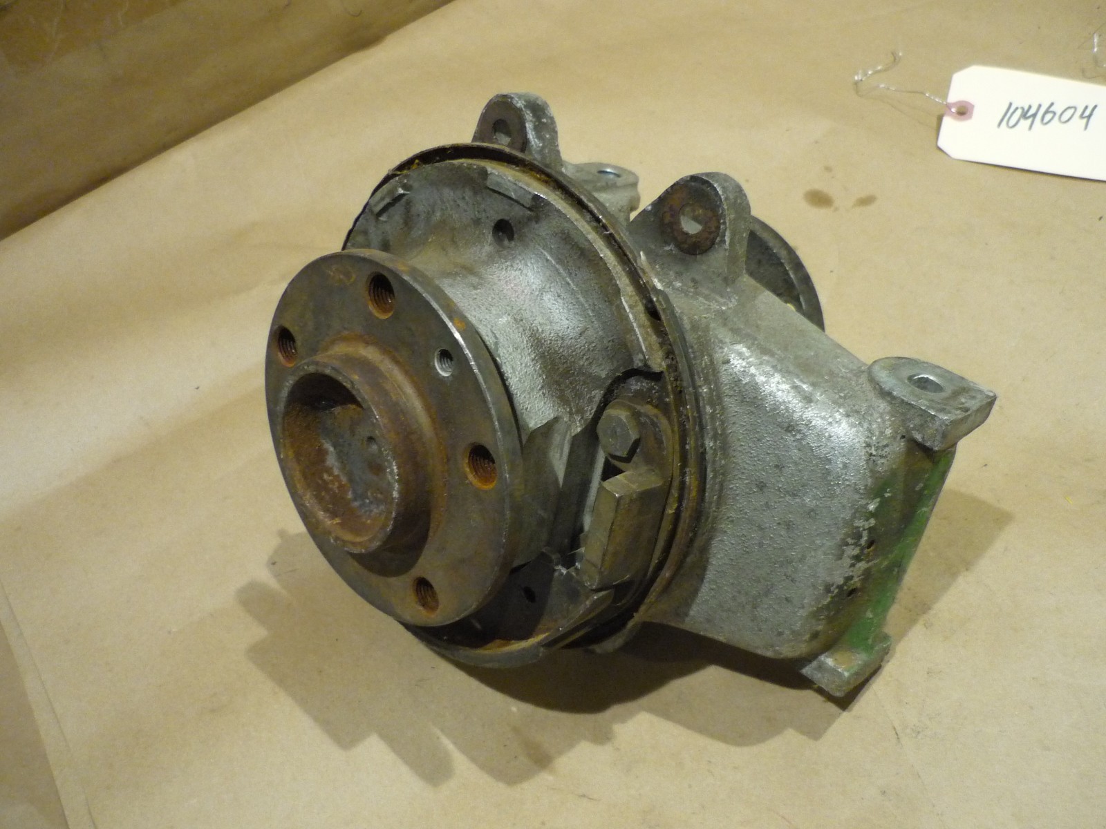 Ferrari  Mondial 8 USA - RH Rear Hub Holder- P/N 117189-108046-104604