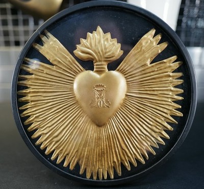 Creative Co Op Sacred Heart Catholic Wall Decor Gold Tone Plaque 9 
