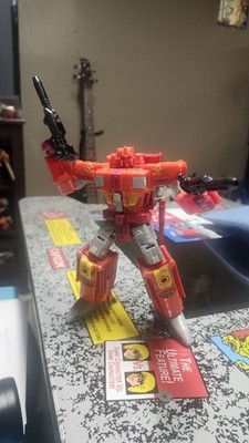 Titans Return Voyager Class Sentinal Prime with Headmaster Infinitus