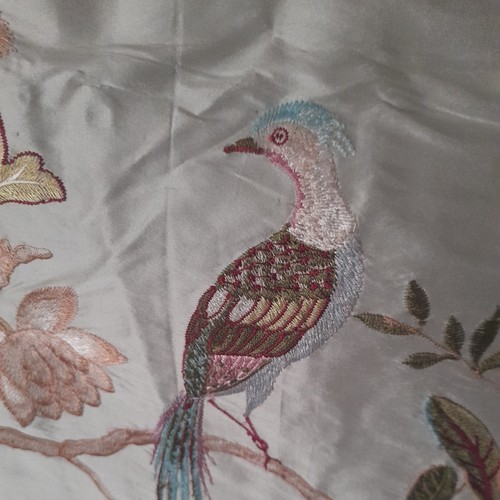 GP & J BAKER FABRIC Oriental Bird Silk embroidery 140cmx100. - Picture 3 of 12