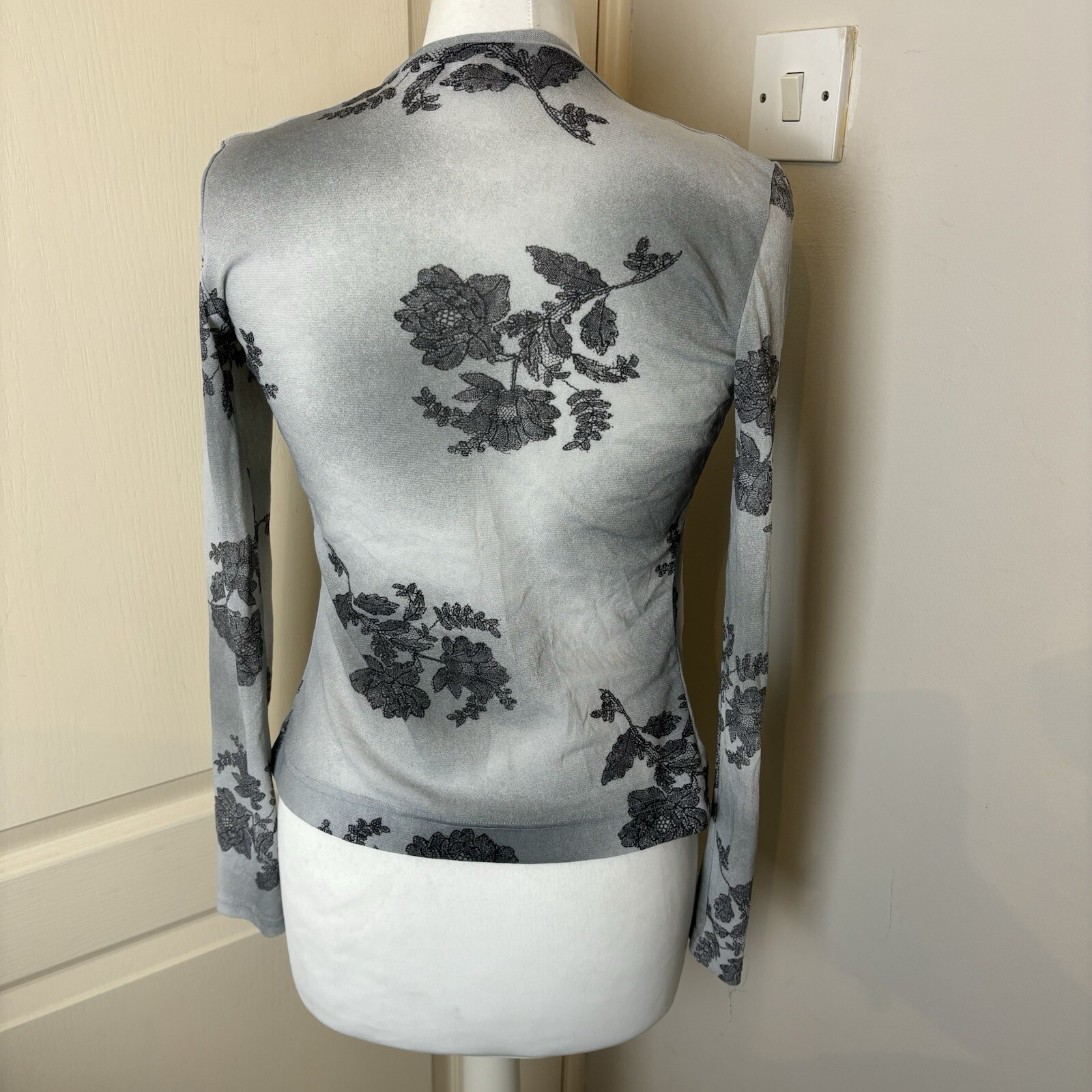 Rare Morgan De Toi Y2K Roses Stretch Cardigan Size S-M Floral Vintage Top image 7